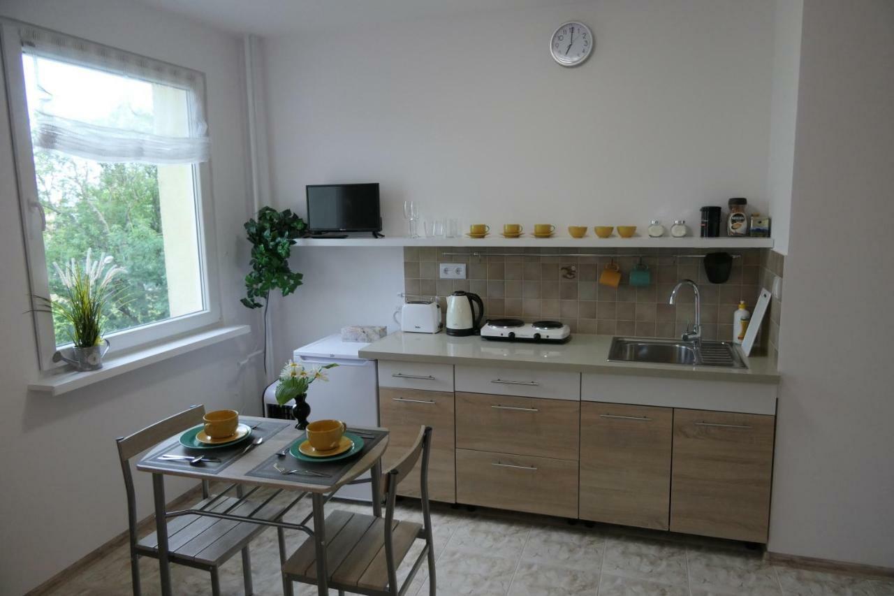 Ares Apartment *